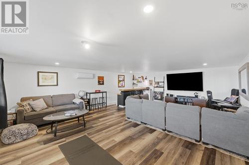 Living Room - 2897 Highway 331, Pentz, NS 