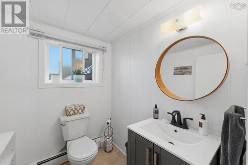 Bathroom - 2897 Highway 331, Pentz, NS 