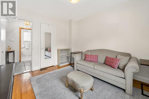 376 Rustic Road, Toronto, ON 