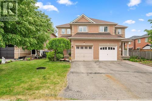 13 TWIN PINES CRESCENT  Brampton, ON L7A 1M6