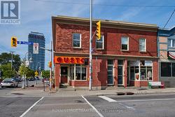 901 SOMERSET STREET  Ottawa, ON K1R 6R9