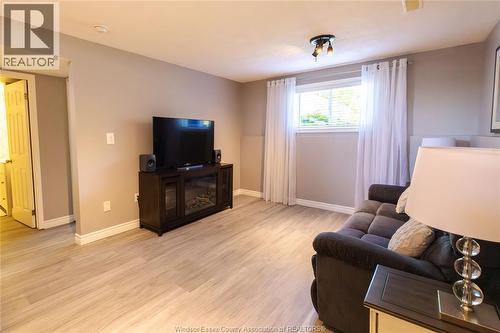 3994 Maple Leaf, Windsor, ON 