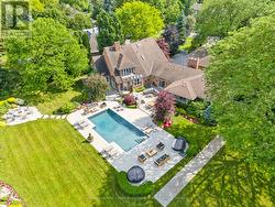 19 LORRAINE GARDENS  Toronto, ON M9B 4Z5