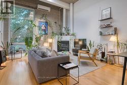 206 - 264 SEATON STREET Toronto, ON M5A 2T4