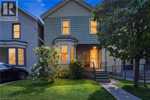 22 CHEEVER Street  Hamilton, ON L8L 5R7
