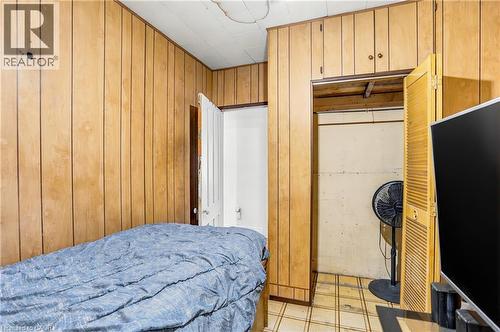 22 Cheever Street, Hamilton, ON - Indoor Photo Showing Bedroom