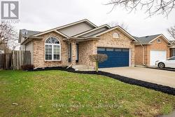 8205 HARVEST CRESCENT  Niagara Falls (Ascot), ON L2H 3G4