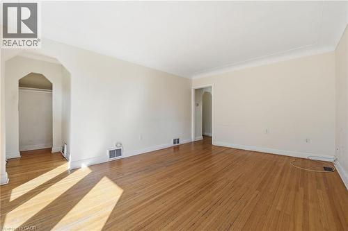 352 Parkside Drive, Waterdown, ON 