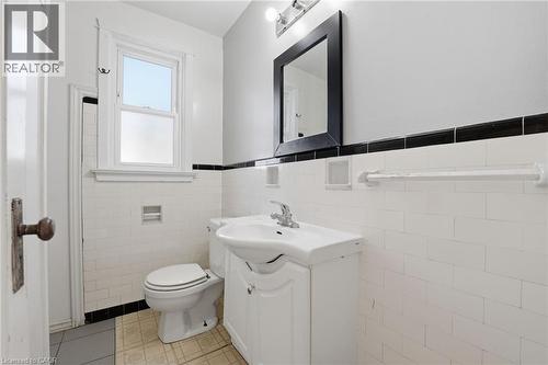 352 Parkside Drive, Waterdown, ON 