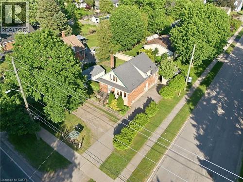 352 Parkside Drive, Waterdown, ON 