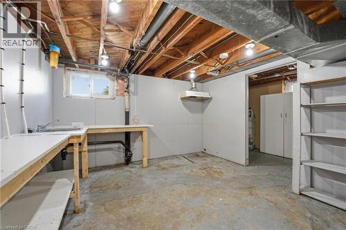 352 Parkside Drive, Waterdown, ON 