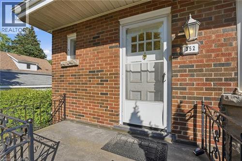 352 Parkside Drive, Waterdown, ON 