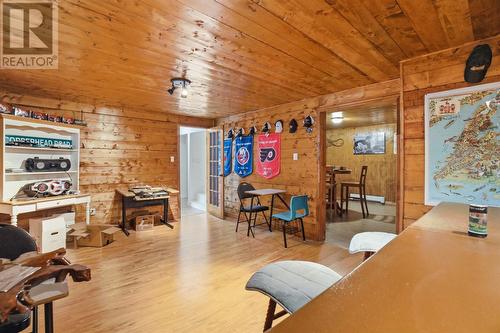 1 Greenwood Street E, Creston South, NL 
