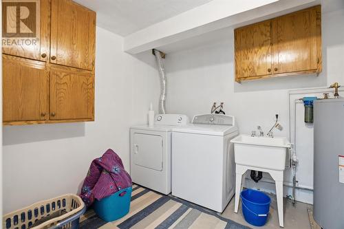 1 Greenwood Street E, Creston South, NL 