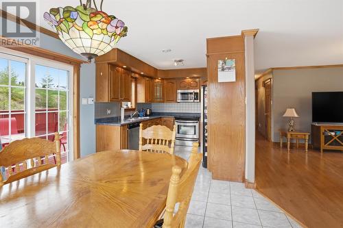 1 Greenwood Street E, Creston South, NL 