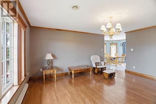1 Greenwood Street E, Creston South, NL 