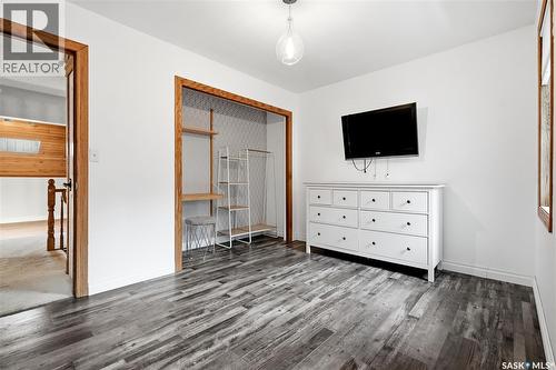 206 Willoughby Crescent, Saskatoon, SK 