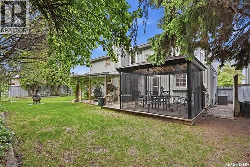 206 Willoughby Crescent, Saskatoon, SK 