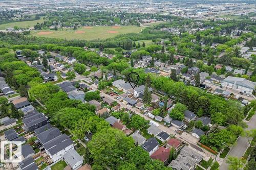 9324 70 Av Nw, Edmonton, AB 