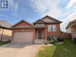 11 JACKLIN COURT  Central Elgin, ON N5P 0C3