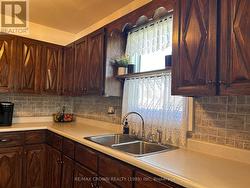 Kitchen area - 