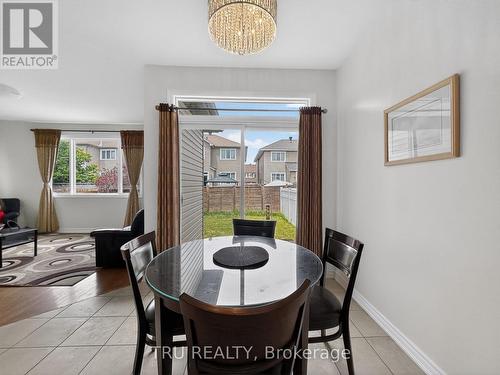 Eat In Area - 200 Celtic Ridge Crescent, Ottawa, ON 