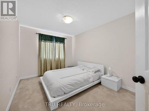 Bedroom 2 - 200 Celtic Ridge Crescent, Ottawa, ON 