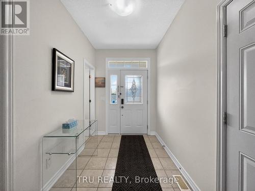 Entrance - 2 - 200 Celtic Ridge Crescent, Ottawa, ON 