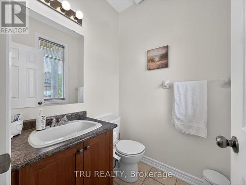 Powder Room - 200 Celtic Ridge Crescent, Ottawa, ON 