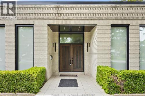 3521 Ouellette, Windsor, ON 