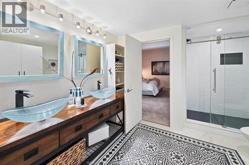 3521 Ouellette, Windsor, ON 