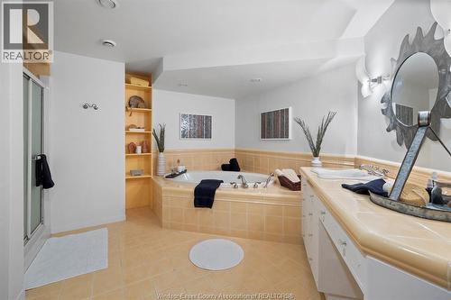 3521 Ouellette, Windsor, ON 