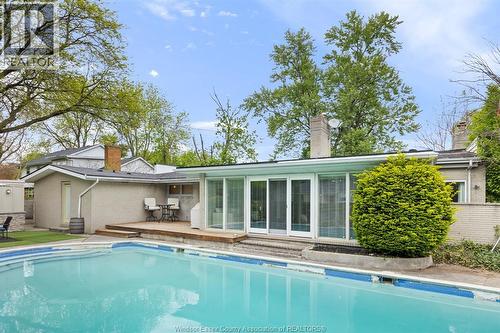 3521 Ouellette, Windsor, ON 