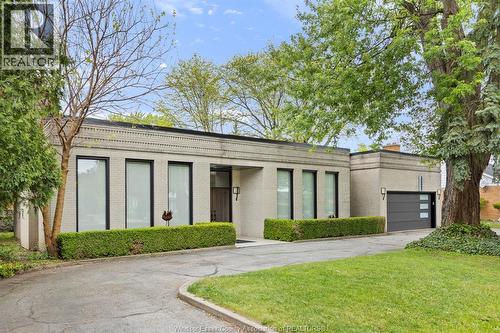 3521 Ouellette, Windsor, ON 