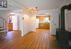 Lving Room - 