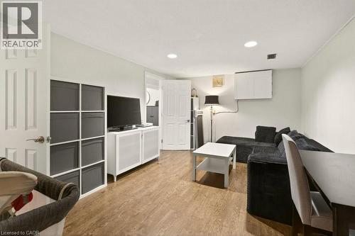 120 Chilton Drive, Hamilton, ON 