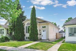 362 Ottawa AVE  Winnipeg, MB R2K 1K8
