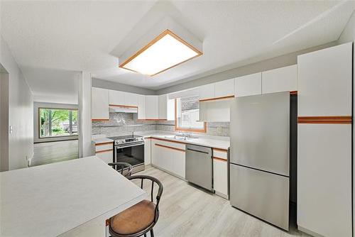 362 Ottawa Ave, Winnipeg, MB 