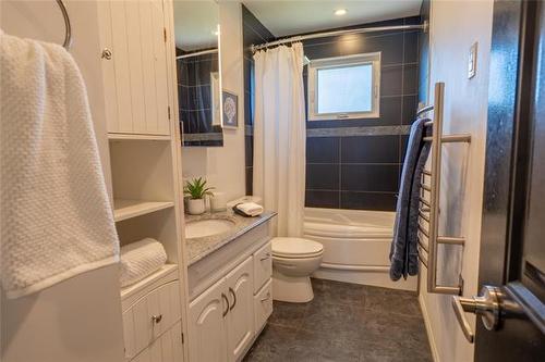 107 Penfold Cr, Winnipeg, MB 