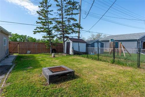 107 Penfold Cr, Winnipeg, MB 
