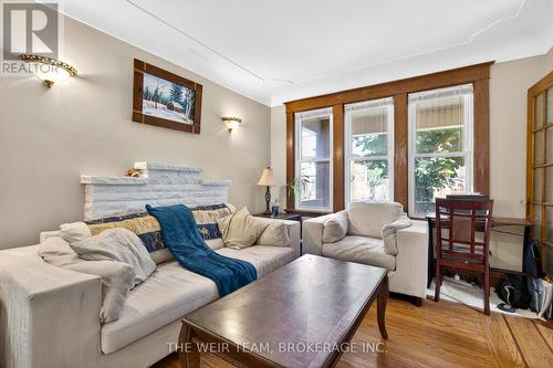 226 Ottawa Street S, Hamilton, ON 