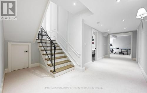 8 Cumberland Drive, Mississauga, ON 