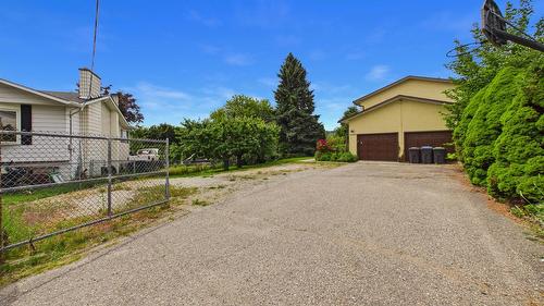 2483 Chieftain Road, West Kelowna, BC 