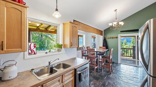 875 Sheep Creek Road, Kaleden, BC 