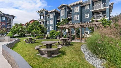 317-533 Yates Road, Kelowna, BC 