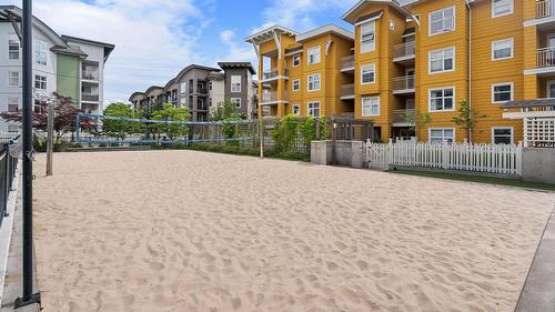 317-533 Yates Road, Kelowna, BC 