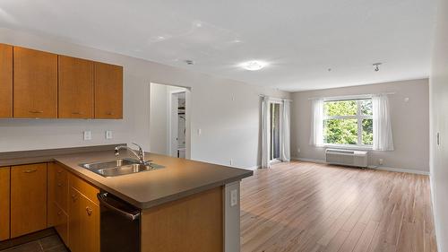 317-533 Yates Road, Kelowna, BC 