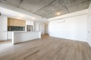 Salon - 505-7227 Boul. Newman, Montréal (Lasalle), QC 