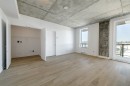 Salon - 505-7227 Boul. Newman, Montréal (Lasalle), QC 