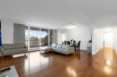 Salon - 305-6500 Ch. Mackle, Côte-Saint-Luc, QC 
